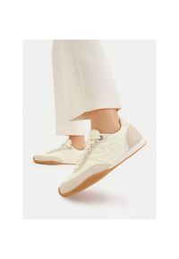 Sneakersy MEXX. Kolor: kremowy #1