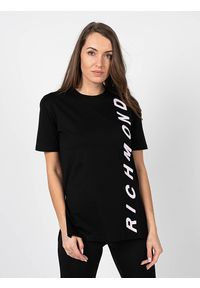 John Richmond - Richmond Sport T-Shirt | RWA22014TS | Kobieta | Czarny. Kolor: czarny. Materiał: bawełna. Długość rękawa: krótki rękaw. Długość: krótkie. Wzór: nadruk, aplikacja. Styl: sportowy
