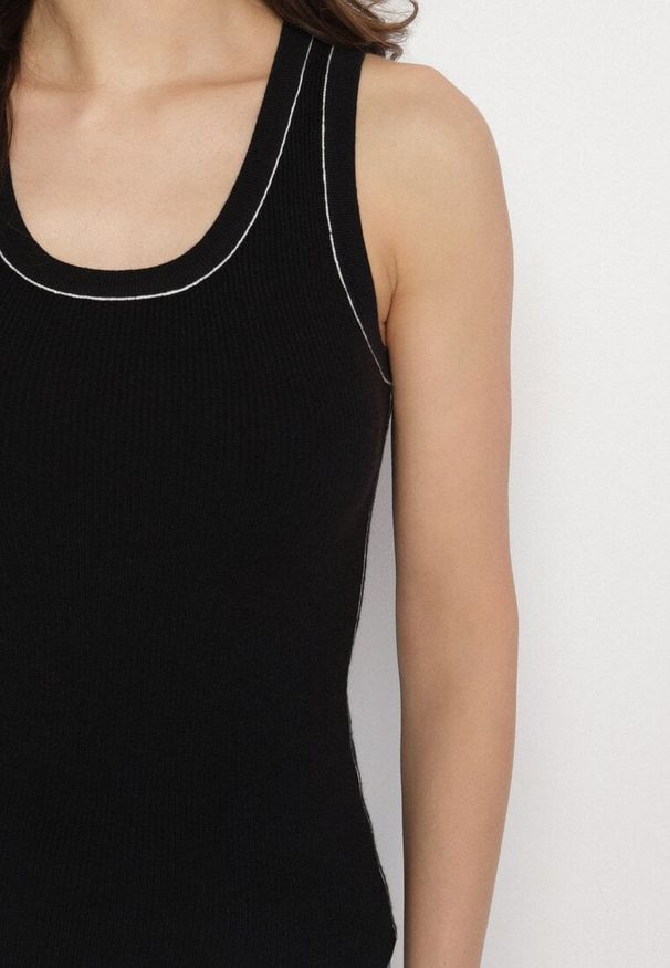 Born2be - Czarno-Beżowy Top z Modalem i Wiskozą Sanilatia. Okazja: na co dzień. Kolor: czarny. Materiał: wiskoza. Sezon: wiosna, lato. Styl: casual, elegancki