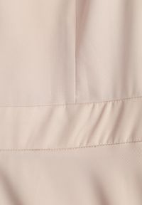 Renee - Beżowa Sukienka o Rozkloszowanym Kroju z Falbanami Bouchard. Typ kołnierza: dekolt w kształcie V. Kolor: beżowy. Materiał: tkanina. Wzór: jednolity, gładki. Styl: wizytowy, klasyczny. Długość: maxi #3