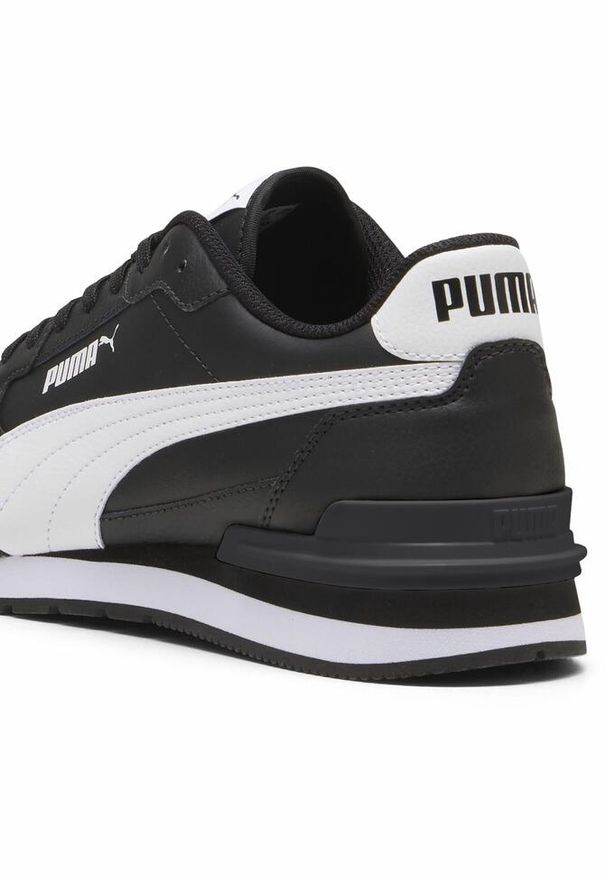 Buty do biegania męskie Puma St Runner V4 L. Zapięcie: sznurówki. Kolor: biały, czarny, wielokolorowy. Materiał: guma, skóra, syntetyk, materiał, tkanina. Szerokość cholewki: normalna