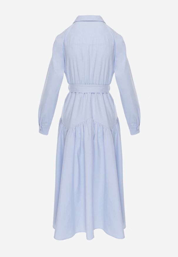 Renee - Niebieska Sukienka w Koszulowym Stylu z Wiskozą Bawełną i Paskiem Nerigunn. Kolor: niebieski. Materiał: wiskoza, bawełna. Sezon: lato. Typ sukienki: koszulowe. Styl: elegancki