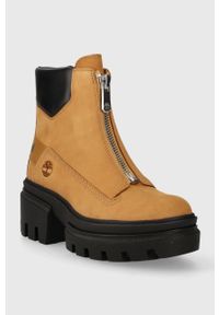 Timberland botki skórzane Everleigh Boot Front Zip damskie kolor brązowy na platformie lekko ocieplone TB0A5YHM2311. Nosek buta: okrągły. Kolor: brązowy. Materiał: skóra. Obcas: na platformie #5