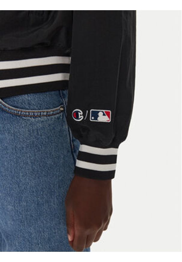 Champion Kurtka bomber Yankees 116470 Czarny Loose Fit. Kolor: czarny. Materiał: syntetyk