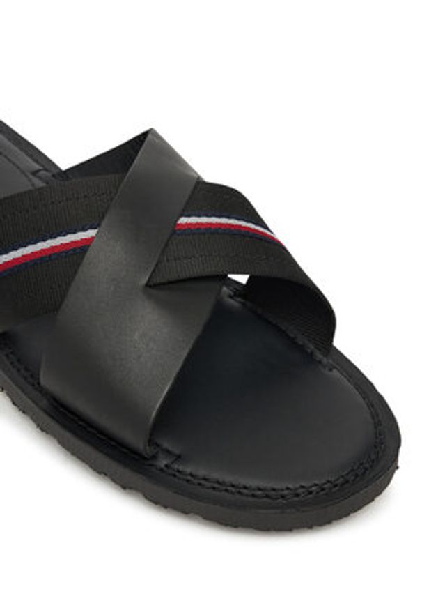 TOMMY HILFIGER - Tommy Hilfiger Klapki FM0FM05415 Czarny. Kolor: czarny. Materiał: skóra
