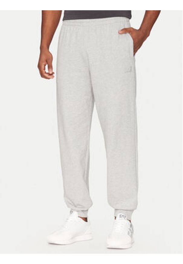 EA7 Emporio Armani Dres 7M000235 AF13512 O8002 Szary Regular Fit. Kolor: szary. Materiał: bawełna