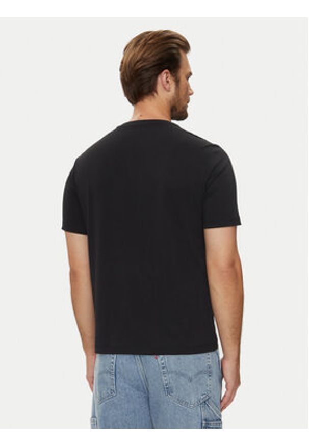 Marc O'Polo Denim T-Shirt B61 2021 51060 Czarny. Typ kołnierza: polo. Kolor: czarny. Materiał: bawełna