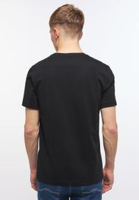 Mustang - MUSTANG ALEX C PRINT MĘSKI T-SHIRT KOSZULKA NADRUK BLACK 1012768 4142. Wzór: nadruk #3