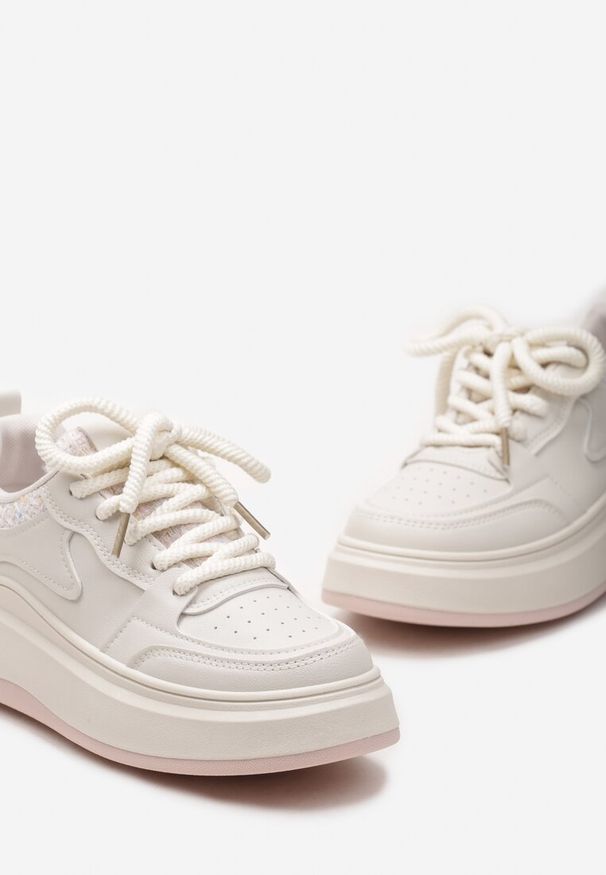 Born2be - Beżowo-Różowe Sneakersy przed Kostkę na Grubej Podeszwie z Przeszyciami Diacarsa. Wysokość cholewki: przed kostkę. Kolor: beżowy