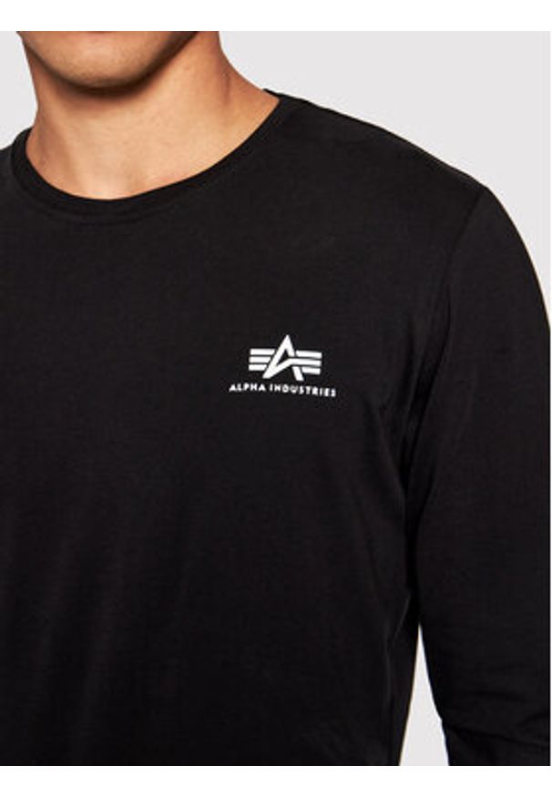 Alpha Industries Longsleeve Basic Small Logo 198517 Czarny Regular Fit. Kolor: czarny. Materiał: bawełna. Długość rękawa: długi rękaw