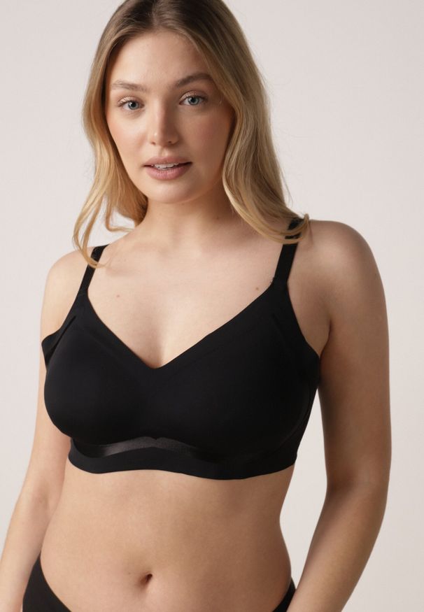 Born2be - Czarny Biustonosz z Usztywnianymi Miseczkami i Transparentną Wstawką Zeriga. Kolor: czarny