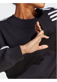 Adidas - adidas Bluza Essentials 3-Stripes Crop Sweatshirt HR4926 Czarny Loose Fit. Kolor: czarny. Materiał: bawełna #5
