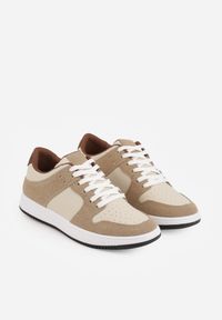 Born2be - Ciemnobeżowe Sneakersy Ozdobione Perforacją Isselina. Okazja: na spacer, na co dzień. Kolor: beżowy. Wzór: aplikacja. Sport: turystyka piesza #6