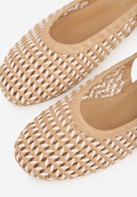 Born2be - Ciemnobeżowe Baleriny z Odkrytą Piętą i Plecioną Cholewką Elledra. Okazja: na co dzień. Kolor: brązowy. Materiał: jeans. Styl: casual, elegancki, boho #4