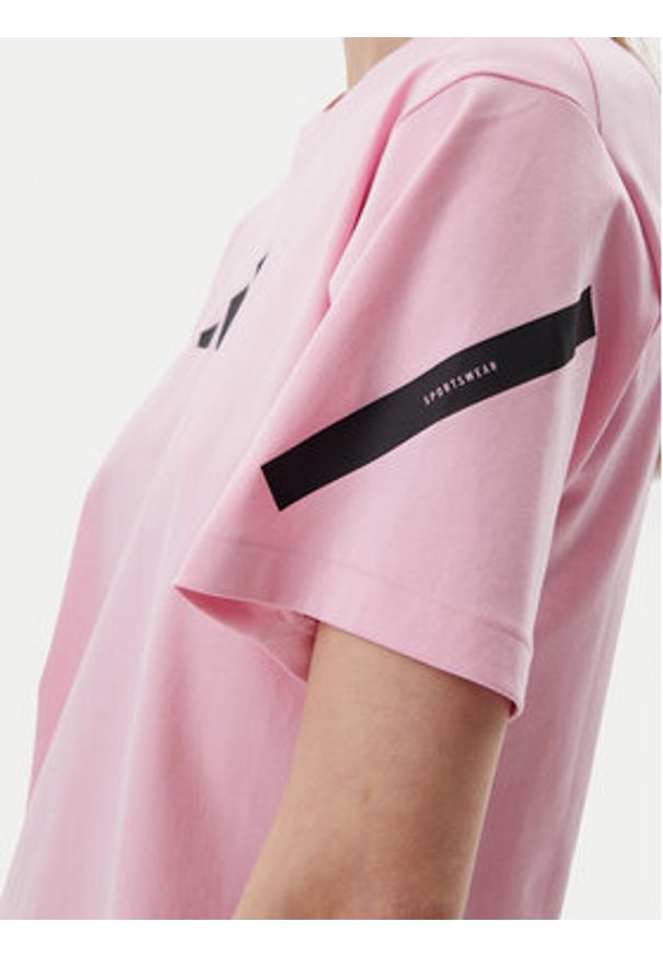 Adidas - adidas T-Shirt Z.N.E. JC5401 Różowy Regular Fit. Kolor: różowy. Materiał: bawełna