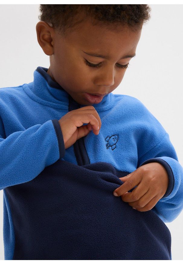 bonprix - Bluza z polaru zapinana na zamek. Kolor: niebieski. Materiał: polar