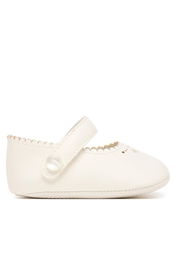 Półbuty Mayoral. Kolor: biały