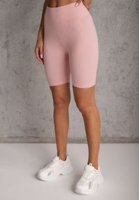 Renee - Różowe Elastyczne Szorty Biker High Waist Diovien. Okazja: na co dzień. Stan: podwyższony. Kolor: różowy. Materiał: prążkowany. Długość: krótkie. Styl: casual #4