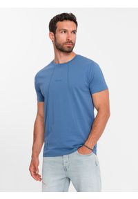 Ombre Clothing - Męska koszulka bawełniana z delikatnym haftem – ciemnoniebieska V6 - Rozmiar: S. Okazja: na co dzień. Kolor: niebieski. Materiał: bawełna. Wzór: haft. Styl: casual, elegancki