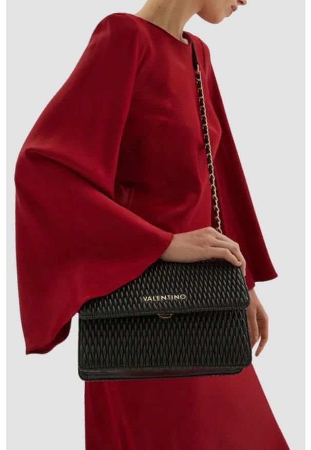 Valentino by Mario Valentino - VALENTINO Czarna torebka damska Frequency Re Flap Bag. Kolor: czarny. Materiał: skórzane