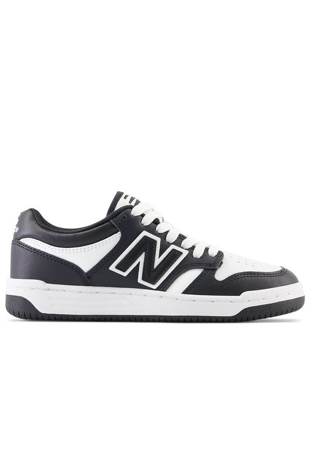 Buty New Balance GSB480BW - czarne. Okazja: na co dzień. Kolor: czarny. Materiał: materiał, skóra, syntetyk. Szerokość cholewki: normalna. Sport: turystyka piesza
