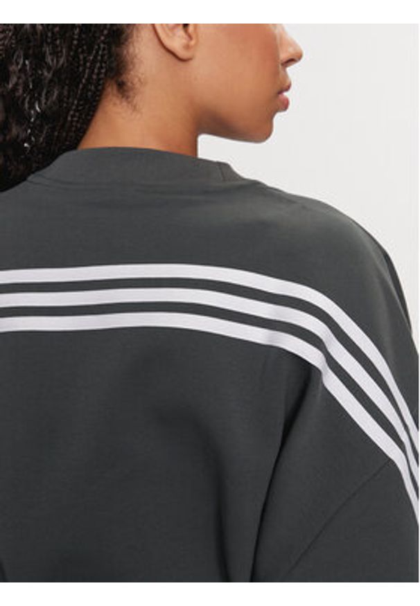 Adidas - adidas Bluza Future Icons 3-Stripes IS3879 Zielony Loose Fit. Kolor: zielony. Materiał: bawełna