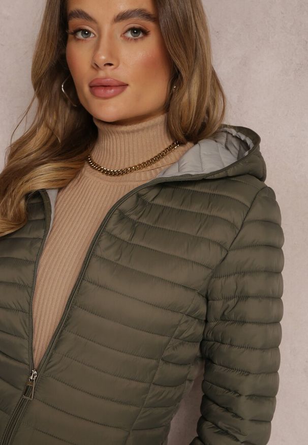 Renee - Ciemnozielona Kurtka Pikowana Paranaina. Kolor: zielony. Wzór: aplikacja, jednolity. Styl: elegancki