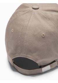 Ombre Clothing - Męska czapka z daszkiem bejsbolówka z ozdobnym haftem – popielata V3. Kolor: szary. Materiał: bawełna. Wzór: haft. Styl: klasyczny, casual