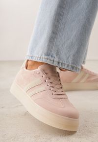 Born2be - Różowe Sneakersy na Kauczukowej Grubej Podeszwie z Paskami po Bokach Ninlili. Okazja: na co dzień. Zapięcie: pasek. Kolor: różowy. Materiał: kauczuk #6