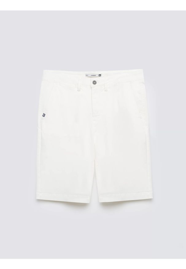 Big-Star - Szorty męskie chinosy białe Rosson 100. Okazja: na co dzień. Kolor: biały. Materiał: bawełna, elastan, tkanina. Sezon: lato. Styl: casual, klasyczny, elegancki