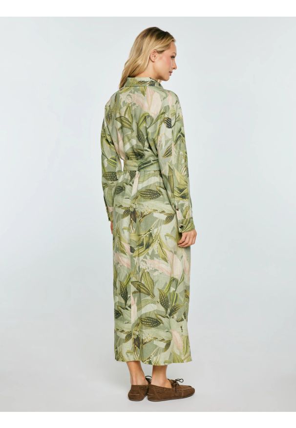 Big-Star - Sukienka damska midi lniana z wiązaniem w pasie zielona Jala 301. Okazja: na co dzień. Kolor: zielony. Materiał: len. Długość rękawa: długi rękaw. Sezon: wiosna, lato. Typ sukienki: proste. Styl: casual, elegancki. Długość: midi