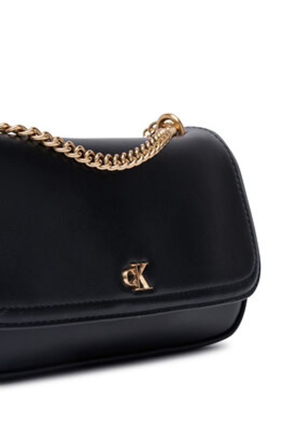Calvin Klein Torebka Ck Convertible Chain Small Bag LV04F3172G Czarny. Kolor: czarny. Materiał: skórzane