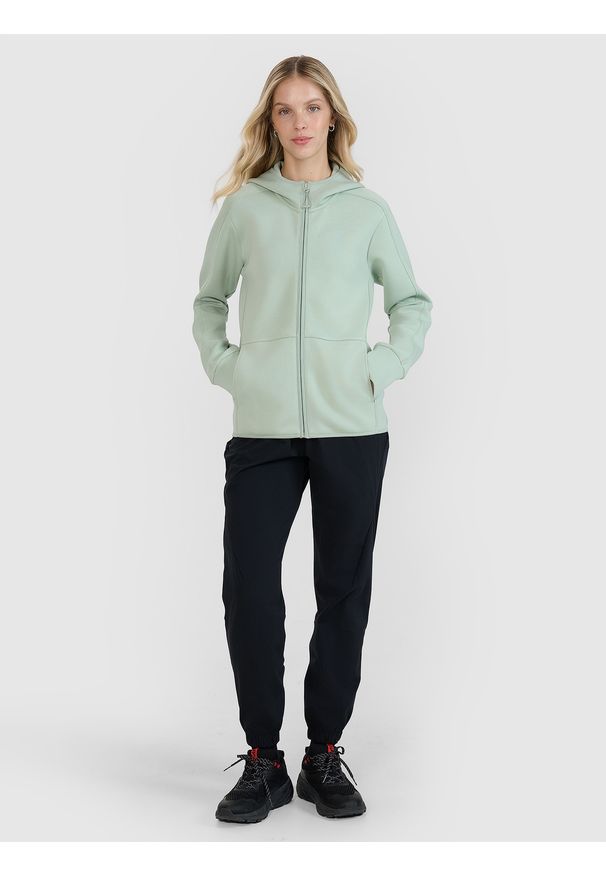 4f - 4F Bluza dresowa rozpinana z kapturem damska - miętowa XL. Okazja: na co dzień. Typ kołnierza: kaptur. Kolor: turkusowy. Materiał: dresówka. Wzór: gładki, ze splotem, napisy. Styl: sportowy, elegancki, casual. Sport: fitness