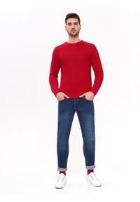 TOP SECRET - Sweter z grubej przędzy. Okazja: na co dzień. Kolor: czerwony. Materiał: dzianina. Sezon: wiosna, lato. Styl: casual #8