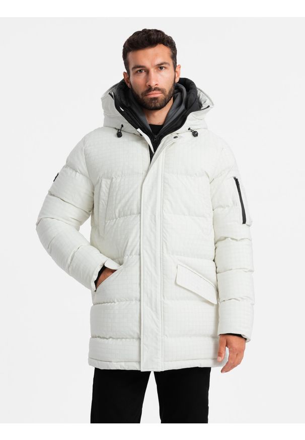 Ombre Clothing - Męska długa kurtka parka ze strukturalnej tkaniny – biała V1. Kolor: biały. Materiał: tkanina. Długość: długie. Wzór: aplikacja