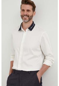 Armani Exchange koszula męska kolor beżowy regular z kołnierzykiem klasycznym. Typ kołnierza: kołnierzyk klasyczny. Kolor: beżowy. Materiał: tkanina. Styl: klasyczny #5