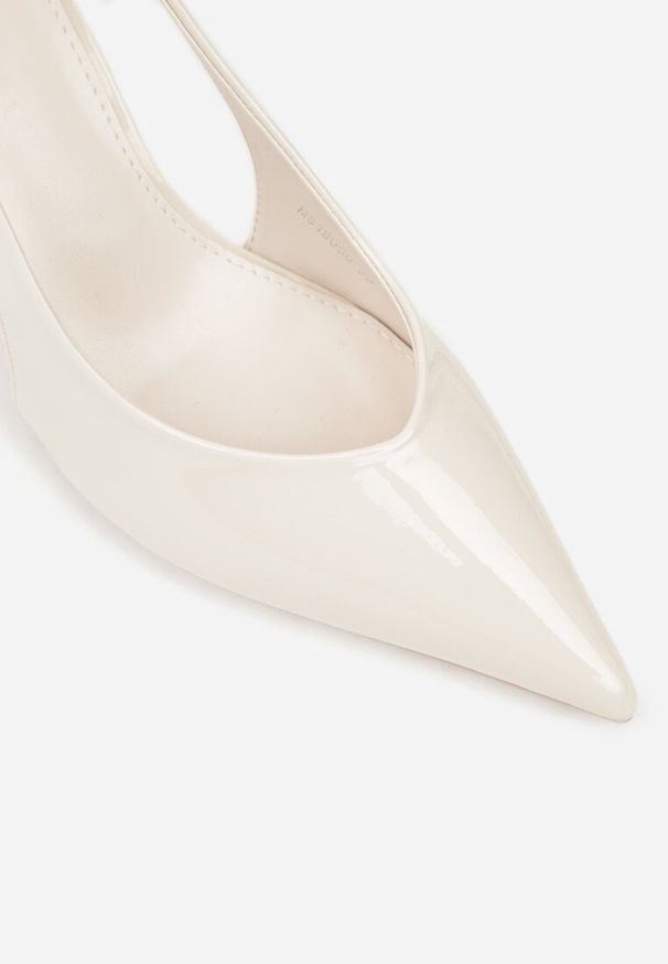 Renee - Jasnobeżowe Szpilki Lakierowane z Wycięciami Fyriana. Zapięcie: sprzączka. Kolor: beżowy. Materiał: lakier. Wzór: aplikacja. Sezon: jesień. Obcas: na szpilce. Styl: wizytowy. Wysokość obcasa: średni