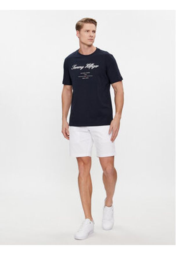TOMMY HILFIGER - Tommy Hilfiger T-Shirt Script Logo Tee MW0MW33691 Granatowy Regular Fit. Kolor: niebieski. Materiał: bawełna