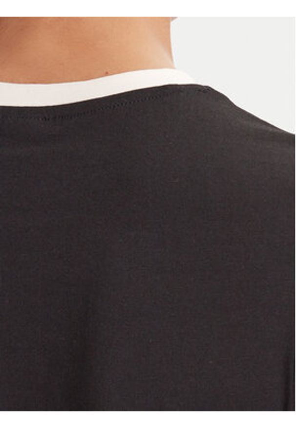 Guess T-Shirt V5YI01 J1314 Czarny Regular Fit. Kolor: czarny. Materiał: bawełna