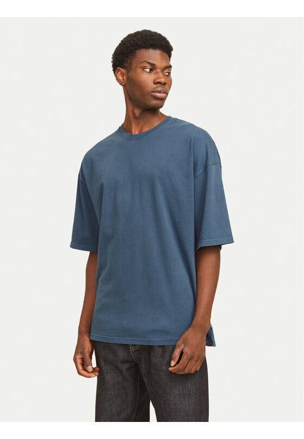 Jack & Jones T-Shirt Charge 12268270 Niebieski Oversize. Kolor: niebieski. Materiał: bawełna