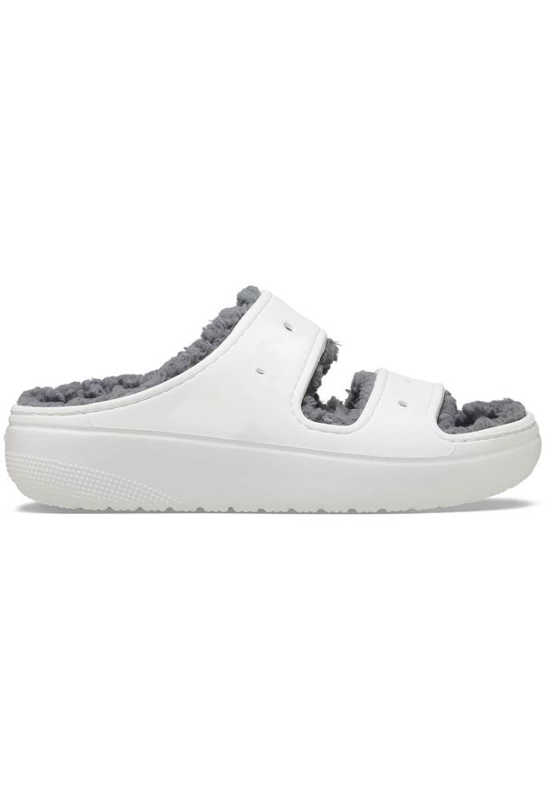 Crocs Classic Cozzzy Sandal. Kolor: biały. Materiał: futro. Wzór: paski