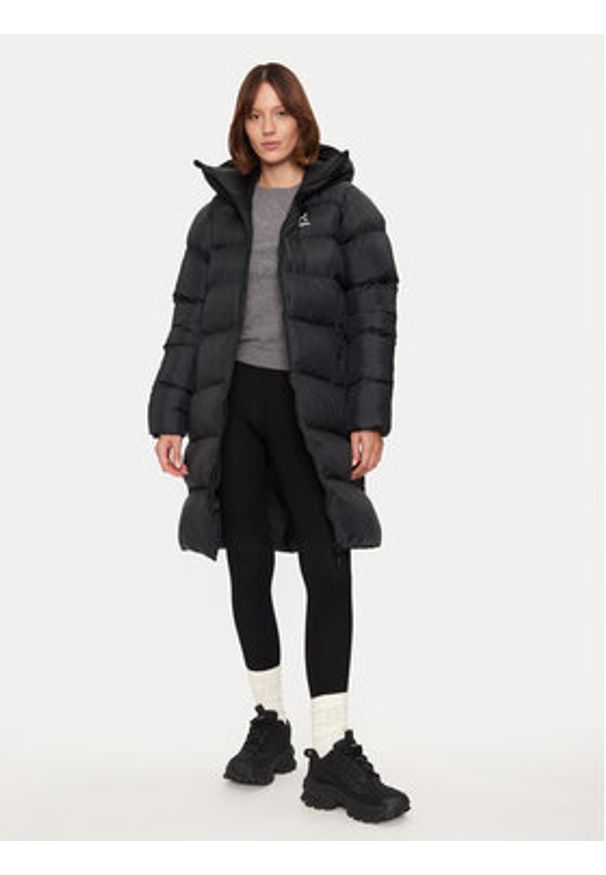 Haglöfs Płaszcz zimowy Long Mimic 607706 Czarny Relaxed Fit. Kolor: czarny. Materiał: syntetyk. Sezon: zima