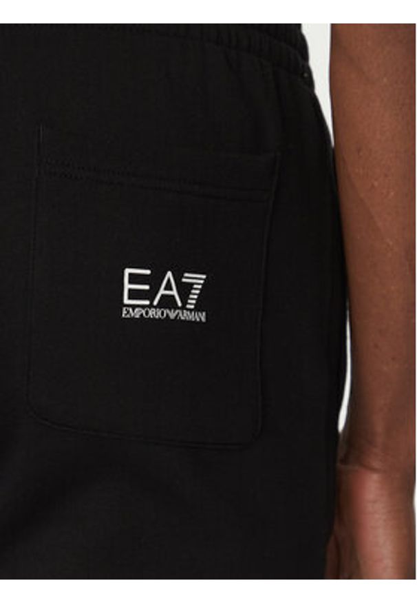 EA7 Emporio Armani Spodnie dresowe 7M000572 AF10377 MC001 Czarny Regular Fit. Kolor: czarny. Materiał: bawełna