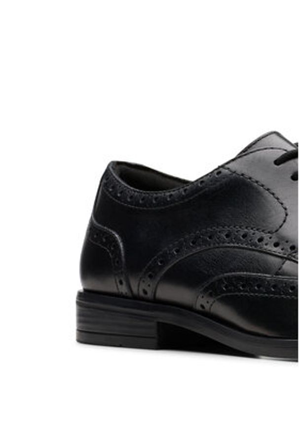Clarks Półbuty Brandon Limit 26178490 Czarny. Kolor: czarny. Materiał: skóra