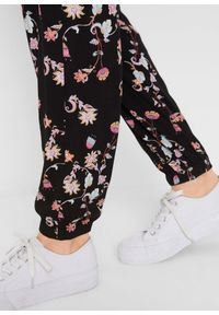 bonprix - Lekkie spodnie ciążowe z wiskozy, Loose Fit. Kolekcja: moda ciążowa. Kolor: czarny. Materiał: wiskoza. Wzór: kwiaty #3