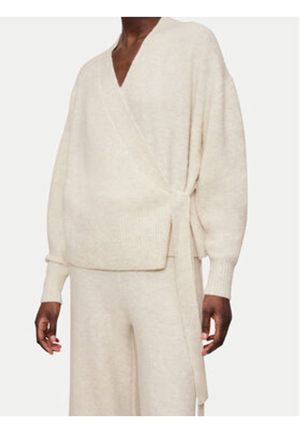 Triumph Kardigan Amourette Cozy 10225069 Écru Relaxed Fit. Materiał: syntetyk