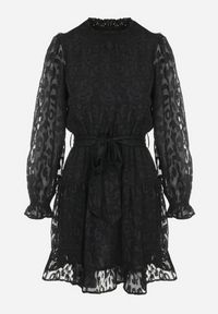 Born2be - Czarna Sukienka Koronkowa Wiązana w Pasie Mova. Okazja: na co dzień. Kolor: czarny. Materiał: koronka. Wzór: motyw zwierzęcy, nadruk, ażurowy. Styl: casual, elegancki. Długość: mini #2