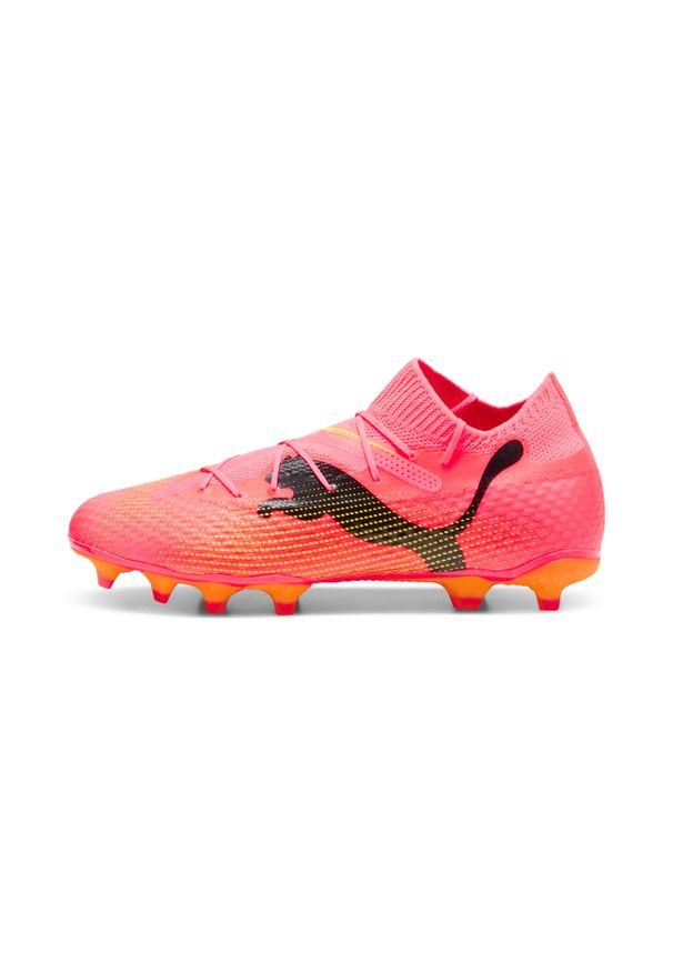 Buty piłkarskie Puma Future 7 Pro FG/AG. Kolor: wielokolorowy, różowy, żółty, pomarańczowy, czarny. Sport: piłka nożna