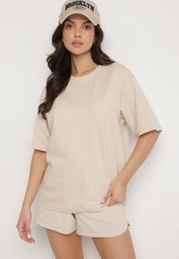 Born2be - Jasnobeżowy Bawełniany Klasyczny T-shirt Merovira. Okazja: na co dzień, na spacer. Kolor: beżowy. Materiał: bawełna. Styl: klasyczny #4