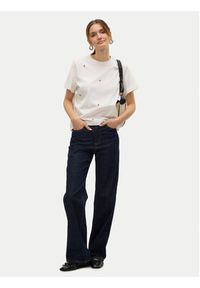 Vero Moda T-Shirt Solvei 10325318 Biały Regular Fit. Kolor: biały. Materiał: bawełna #4